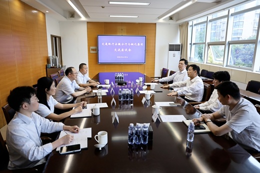 吴亚会见交通银行安徽省分行副行长孙从照